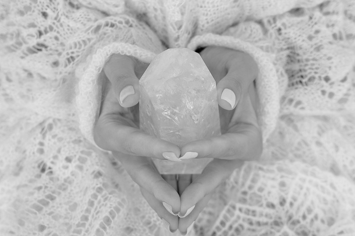 Crystal energy to support trauma recovery